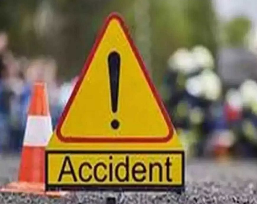 Ballia Road Accident: बाइक सवार को बचाने के प्रयास में कार पुलिया से टकराने से चालक की मौत हो गई