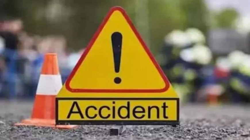 Sambhal Road Accident: भीषण कार-बस दुर्घटना में चार लोगों की मौत हो गई और पांच घायल हो गए